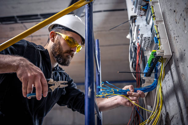 Best Local Electrician Companies  in Leesburg, VA